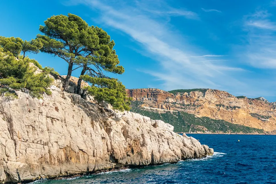 The coast between Nice and Monaco